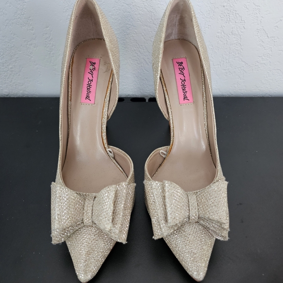 Betsey Johnson Shoes - Betsey Johnson Gold Stiletto Heels Elegant Formal Shoes
